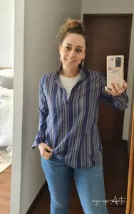 Blusa azul a rayas